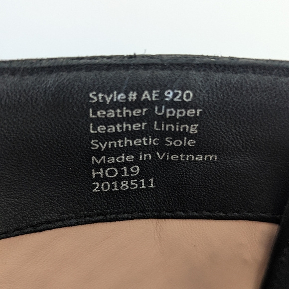 J. Crew Multi-Buckle Troy Black Leather Short Ankle Boot, sz 9 1/2 EUC - Picture 12 of 12